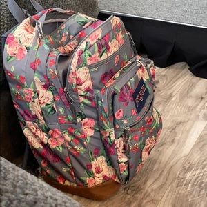 Meet your Posher, Genevieve